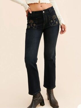 Pilcro Yaya Crop Flare Embroidered Floral Boho Jeans